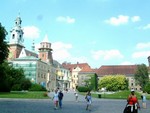 �������O�i���H�{�����h���a��A�]�����\�h�ǻ�