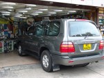 Toyota Land Cruiser 100