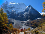 
Autumn Colours under Mt. XianNaiRi 仙乃曰峰 (6,032m)