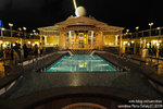 露天泳池 (Parthenon Pool)